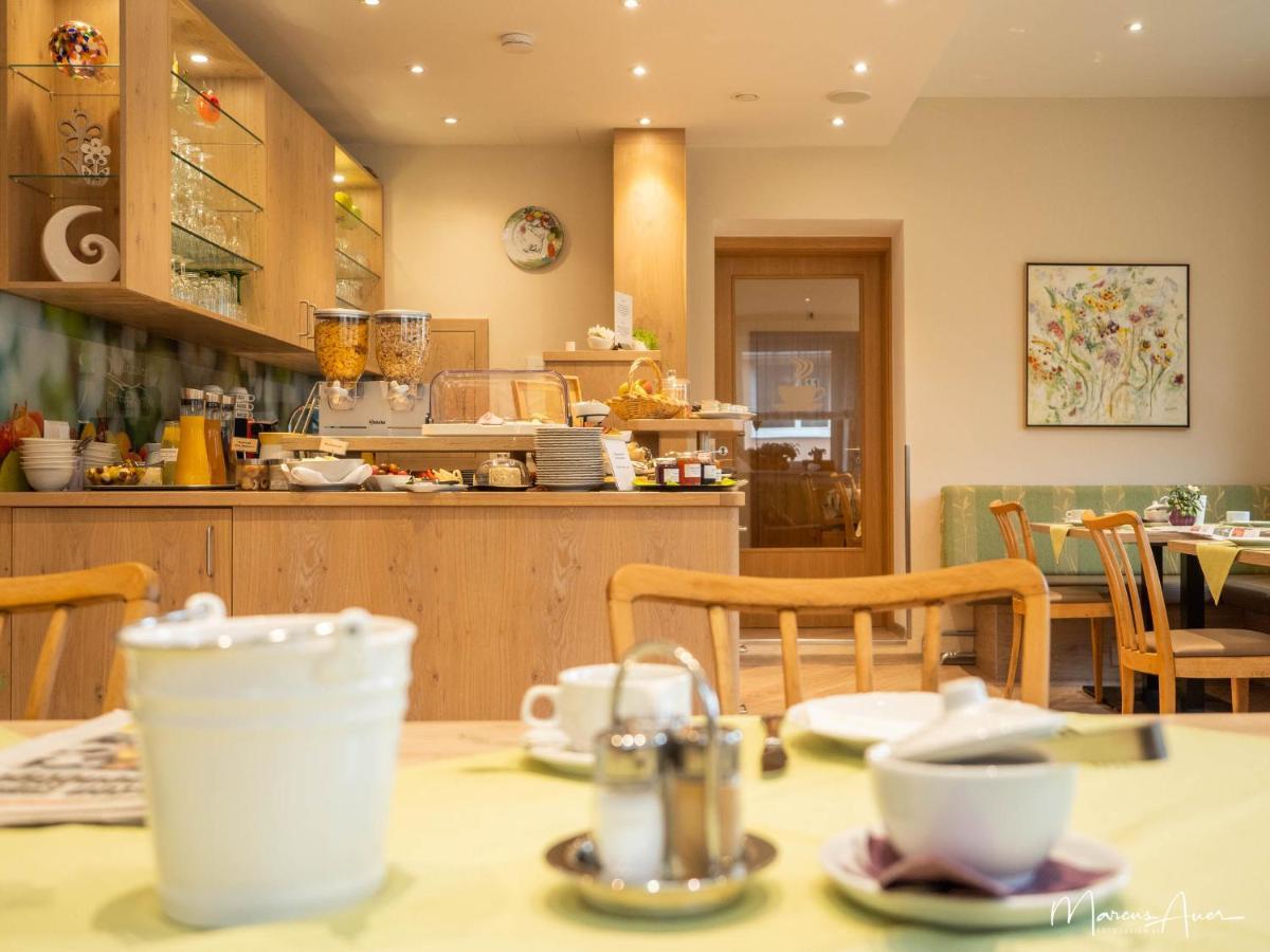 Pension Ehrenfried - Hotel Garni Kindberg エクステリア 写真