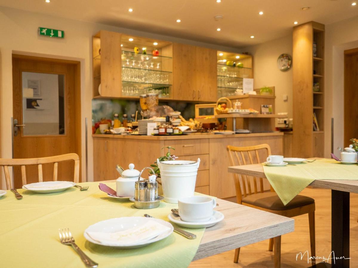 Pension Ehrenfried - Hotel Garni Kindberg エクステリア 写真