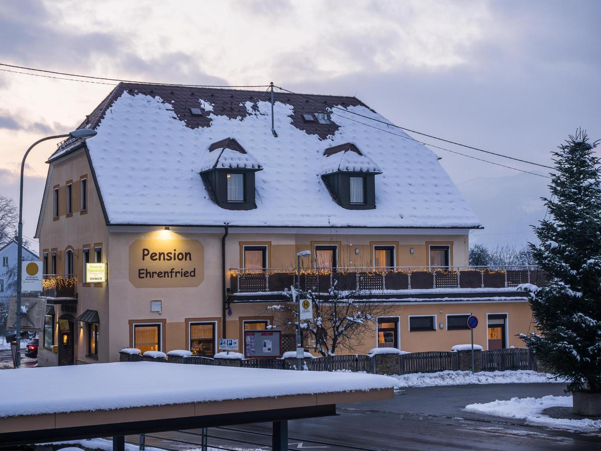 Pension Ehrenfried - Hotel Garni Kindberg エクステリア 写真