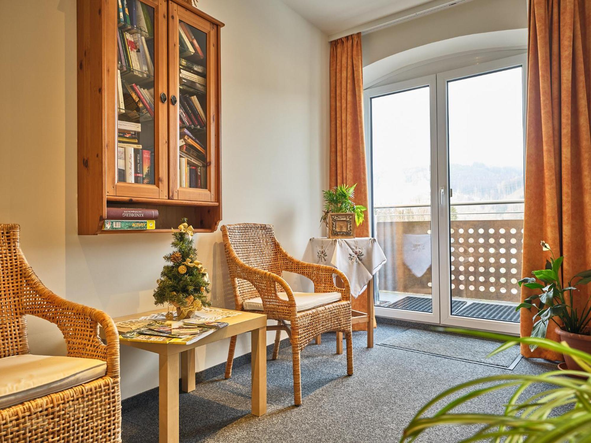 Pension Ehrenfried - Hotel Garni Kindberg エクステリア 写真