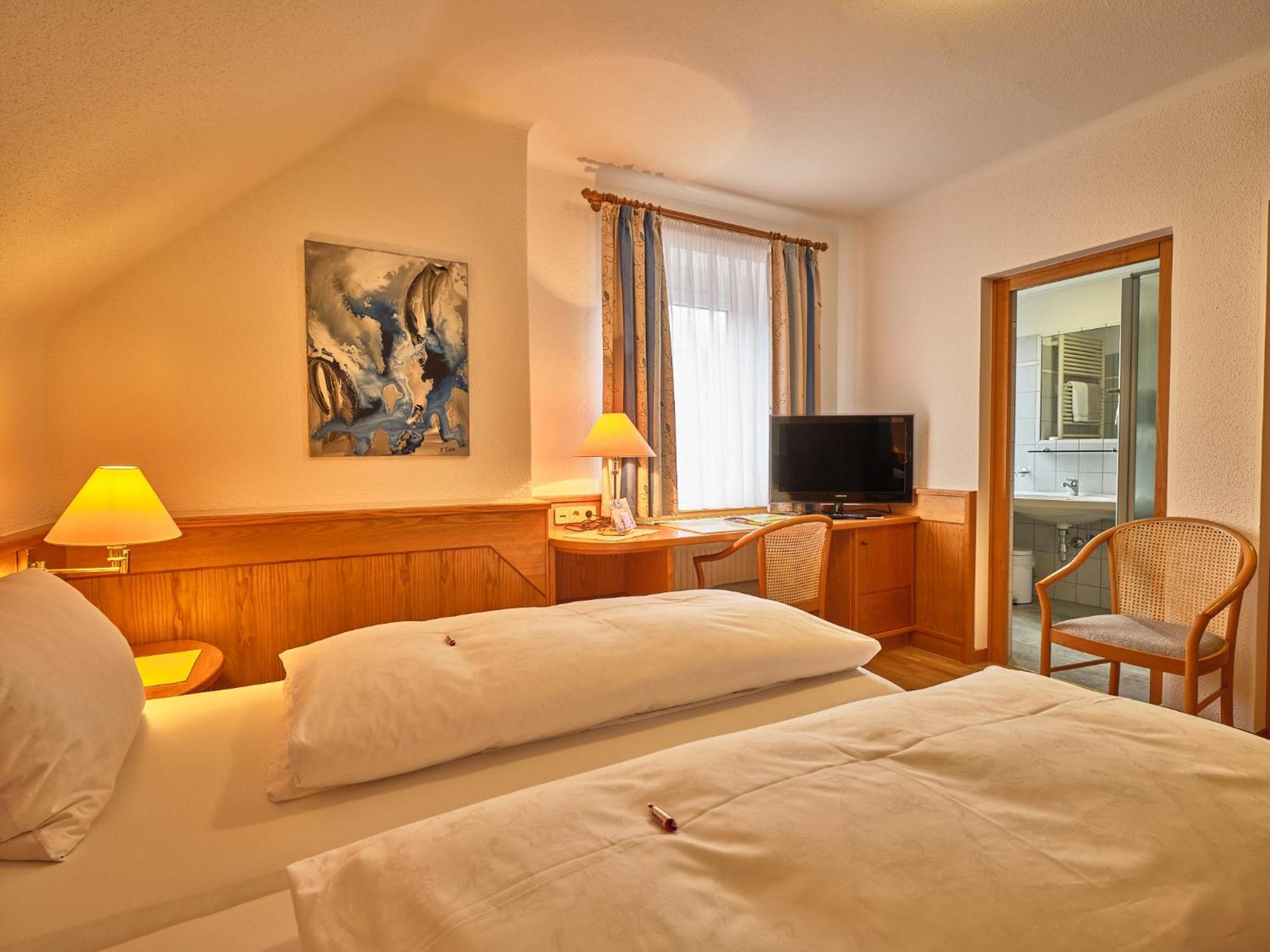 Pension Ehrenfried - Hotel Garni Kindberg エクステリア 写真